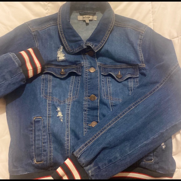 Jean jacket - Picture 3 of 10